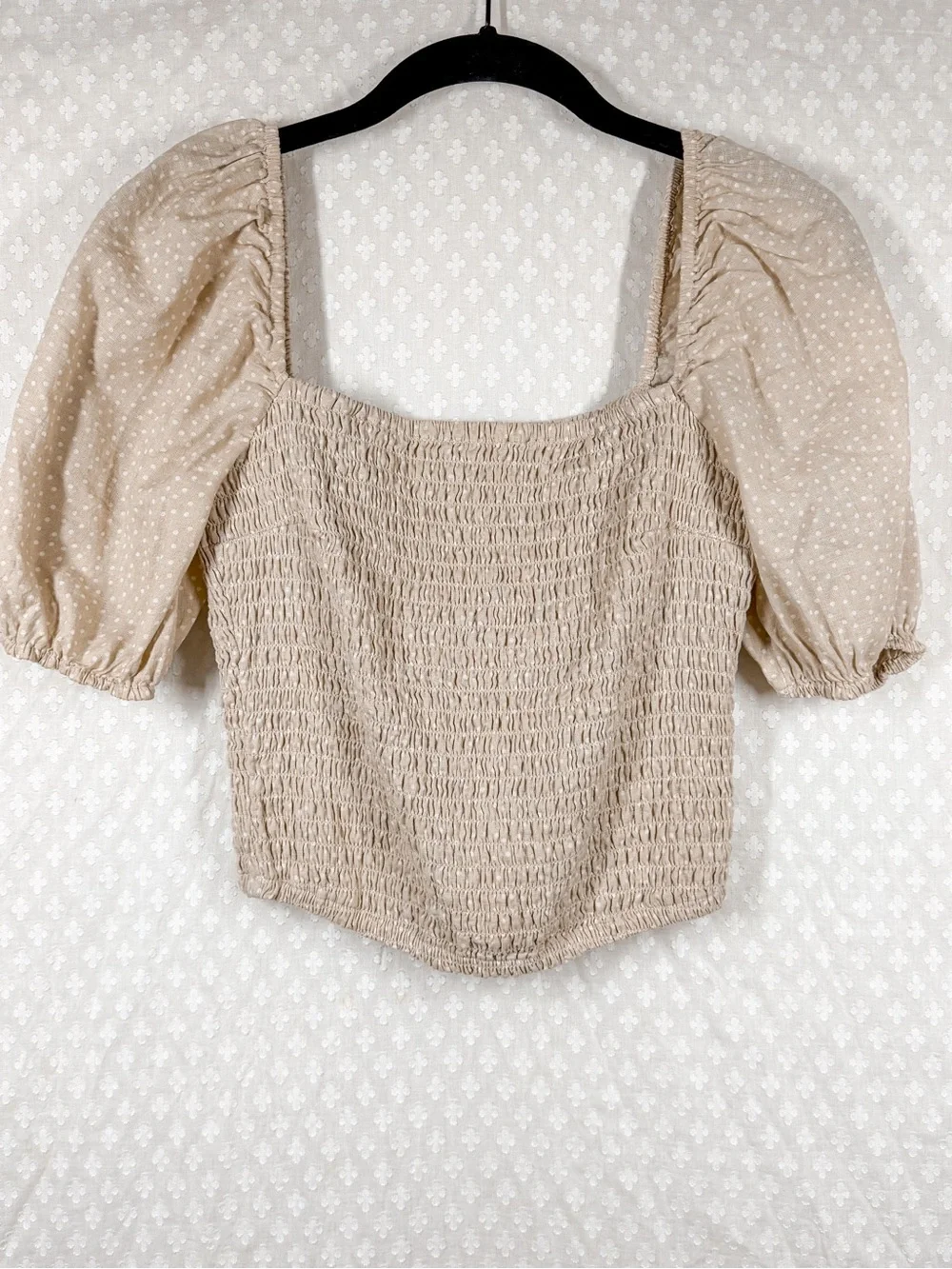 Abercrombie & Fitch Tan Cream Dot Print Smocked Puff Sleeve‎ Top